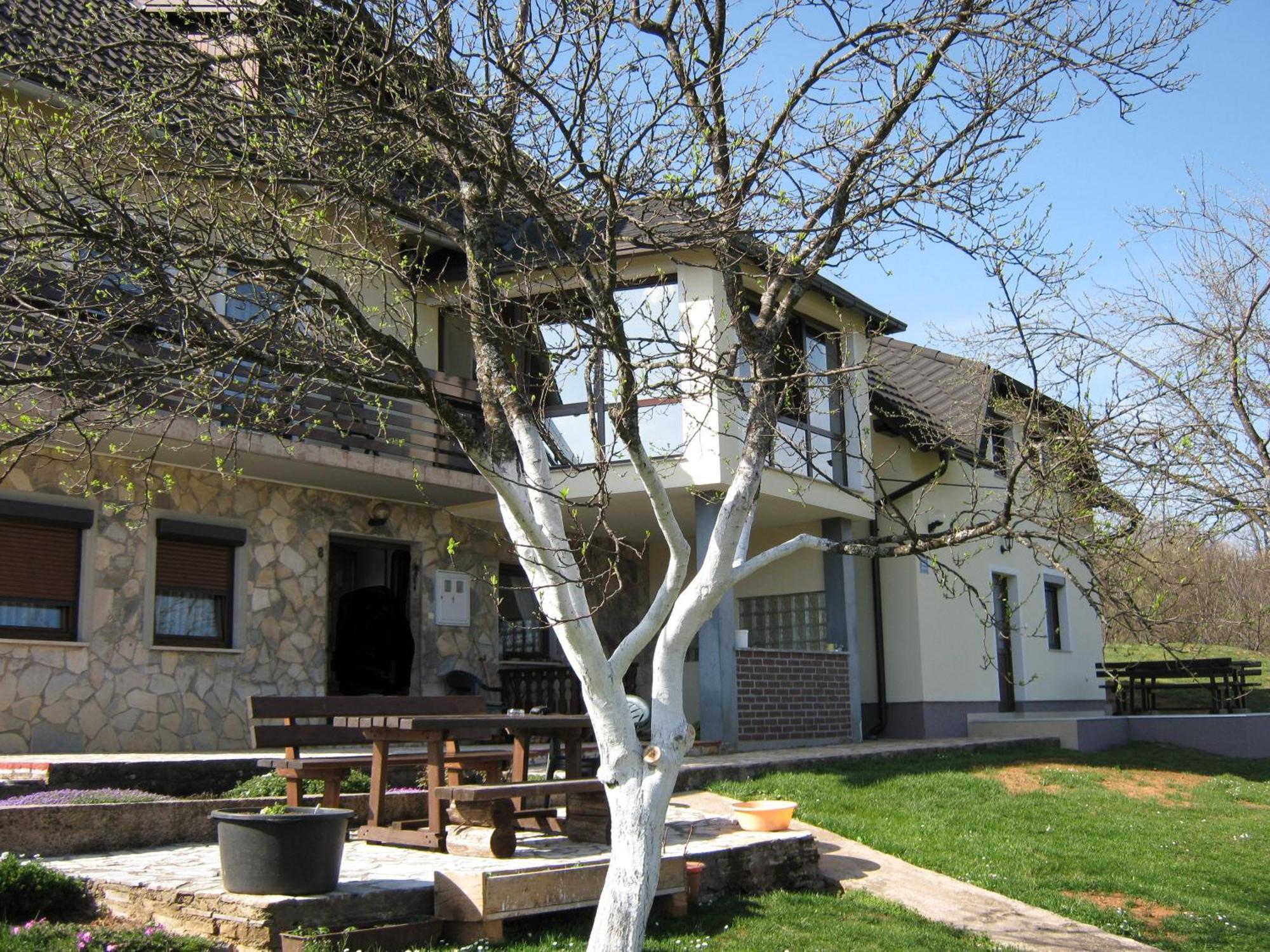 Apartments Sven Rastovača Rum bild